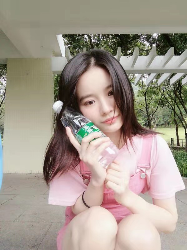 白云小邻家妞妞